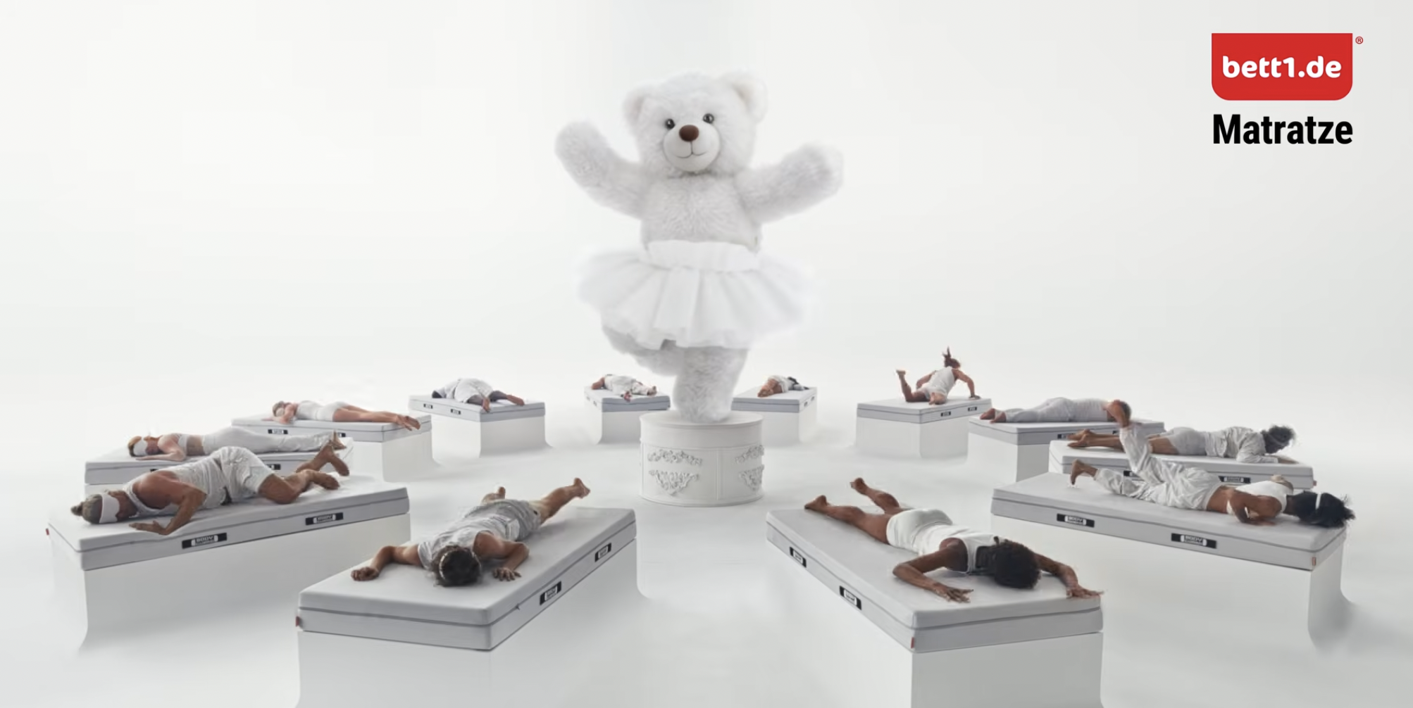 bett1 Schlaf ist Bewegung Commercial